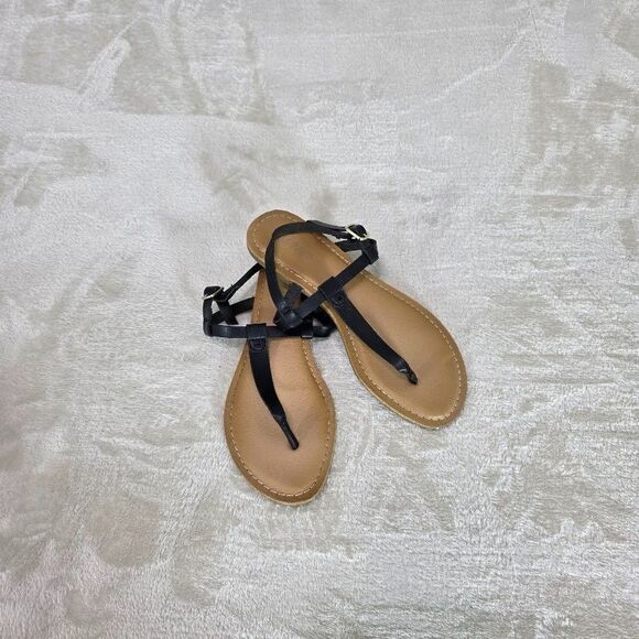 Old Navy Faux Leather Black T-Strap Sandals Slingback Strappy Size 6 Women's - Picture 1 of 6